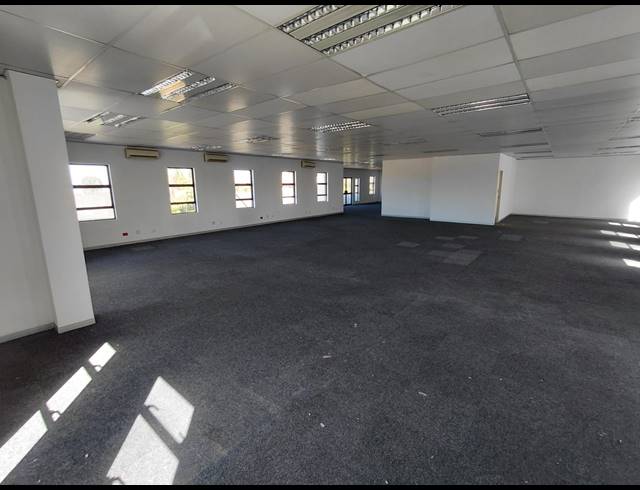 176M² OFFICE TO LET IN RANDJESPARK